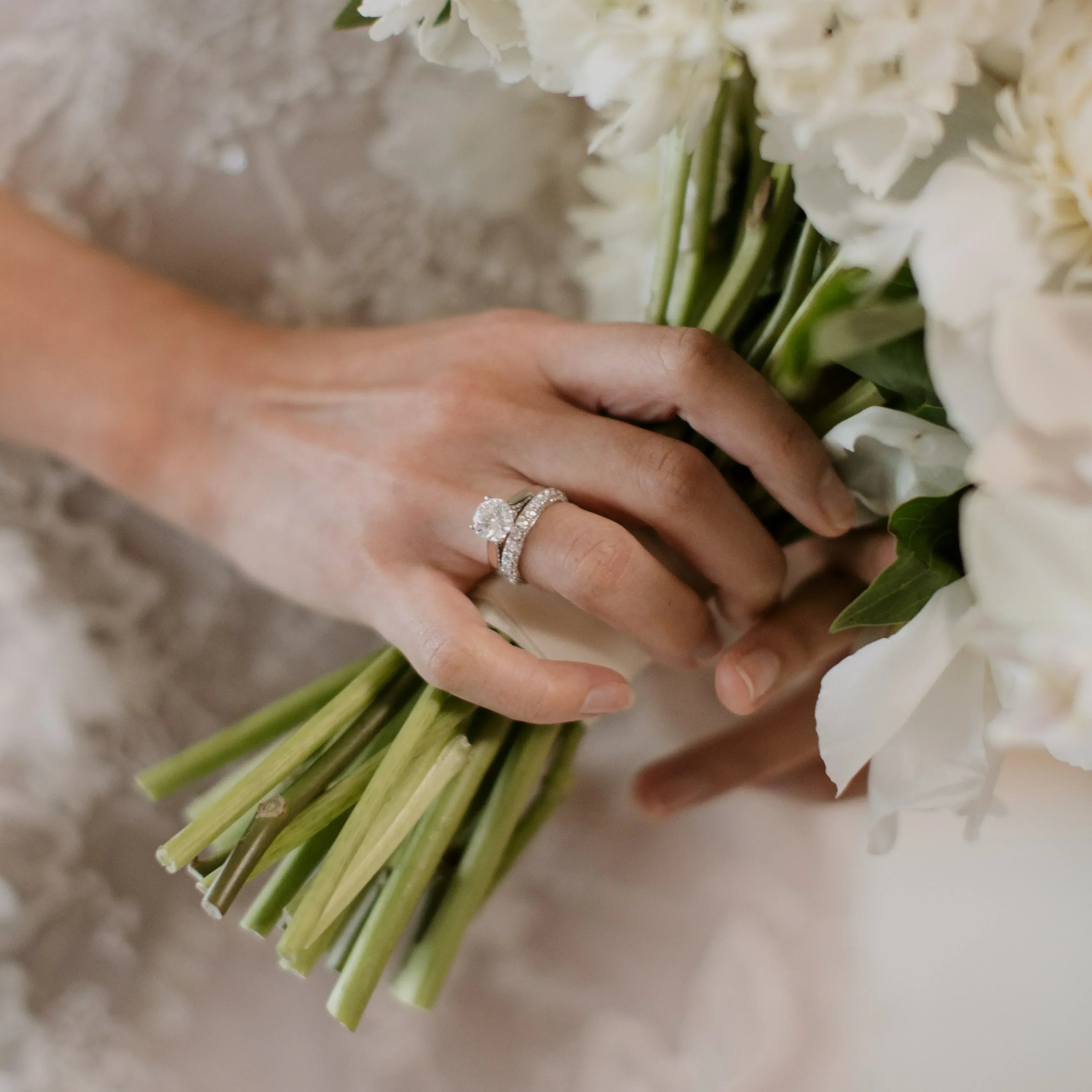 7 Essential Tips for Choosing an Engagement Rings in Hong Kong