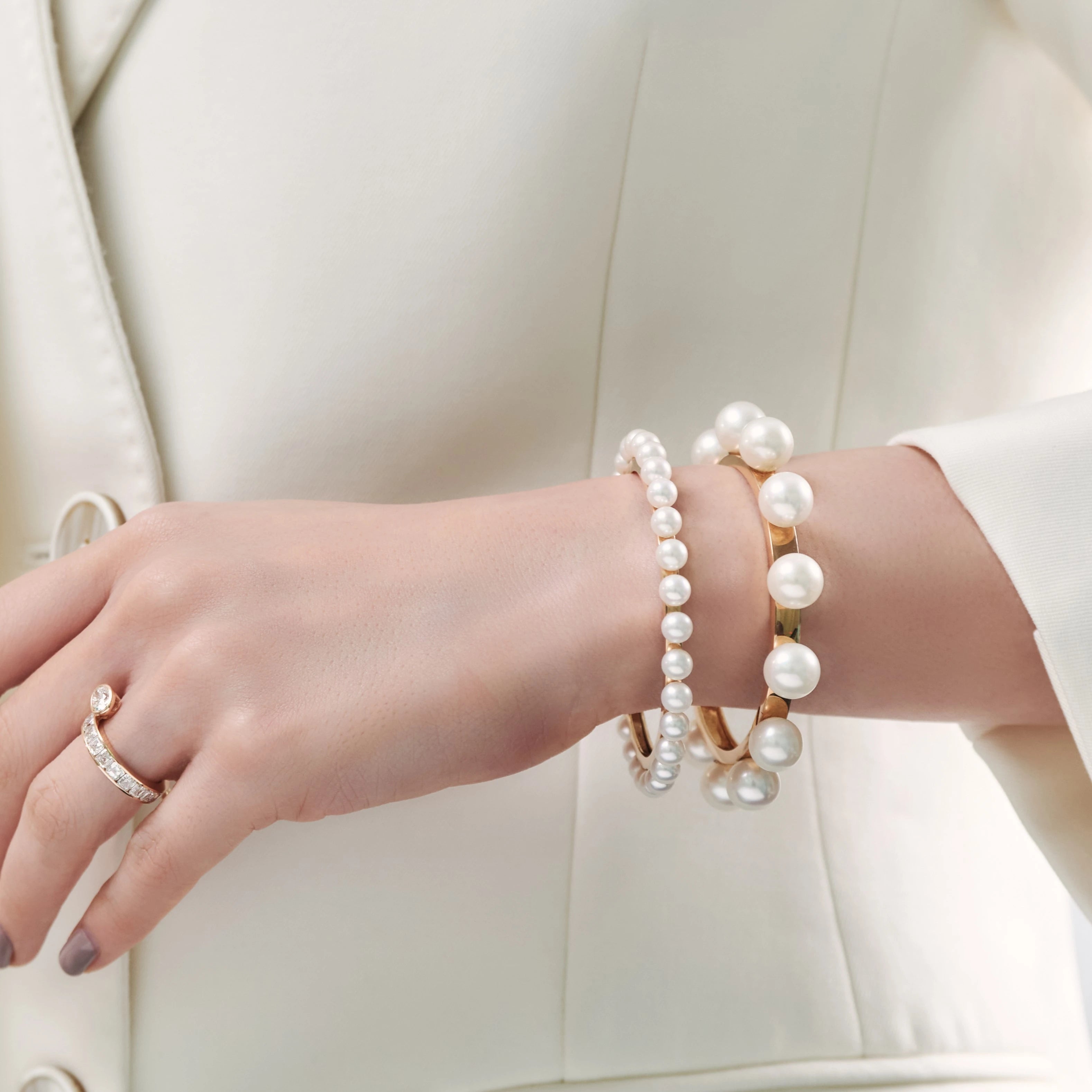 Rose Gold Natural Pearl Bangle